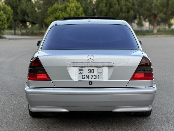 Mercedes C 230 2000, 265,000 km - 2.3 л - Saatlı