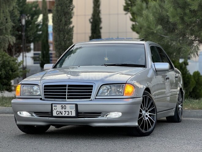 Mercedes C 230 2000, 265,000 km - 2.3 л - Saatlı