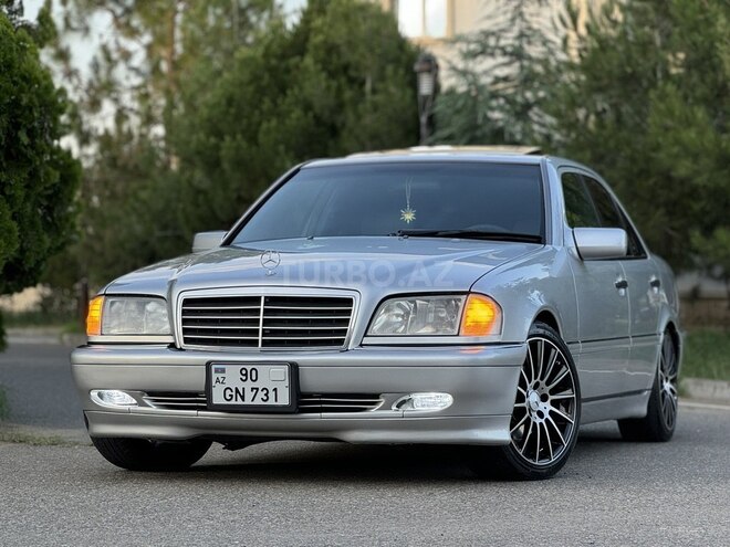Mercedes C 230 2000, 265,000 km - 2.3 л - Saatlı