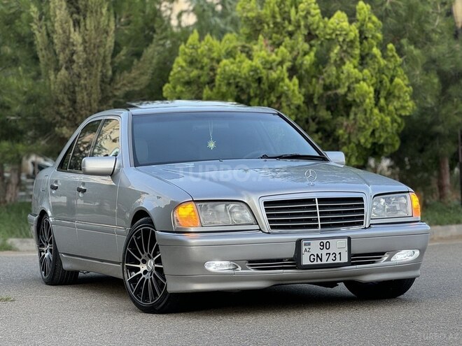 Mercedes C 230 2000, 265,000 km - 2.3 л - Saatlı