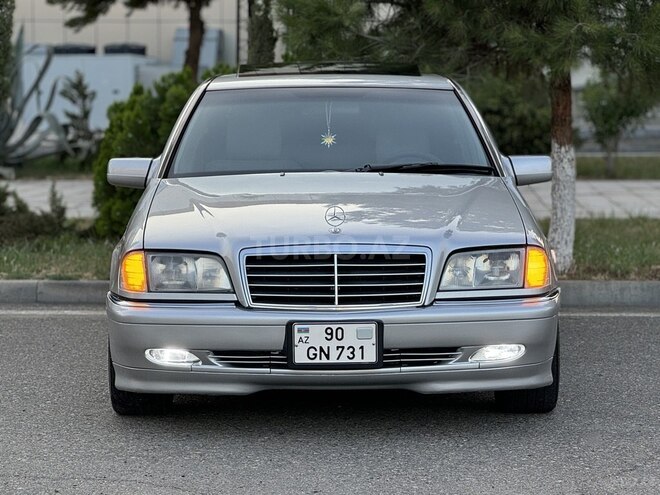 Mercedes C 230 2000, 265,000 km - 2.3 л - Saatlı