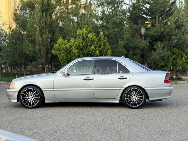 Mercedes C 230 2000, 265,000 km - 2.3 л - Saatlı