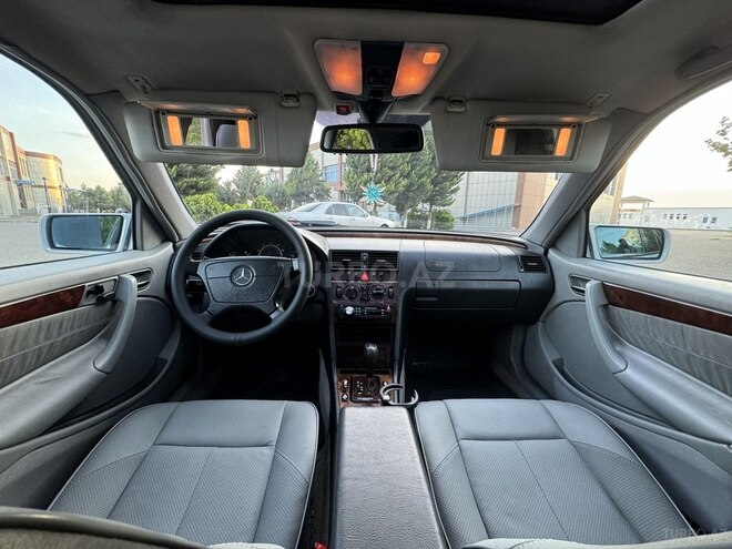 Mercedes C 230 2000, 265,000 km - 2.3 л - Saatlı