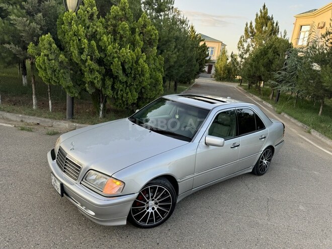 Mercedes C 230 2000, 265,000 km - 2.3 л - Saatlı