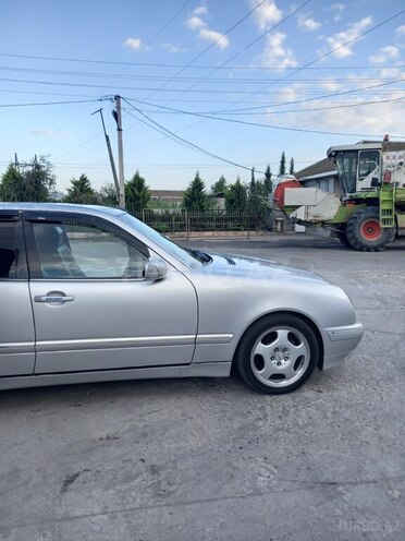 Mercedes E 220 d 2001, 456,000 km - 2.2 l - İmişli