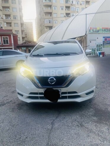 Nissan Note-1