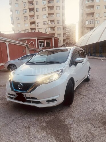 Nissan Note-2