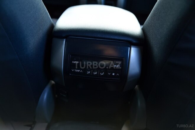 Toyota Land Cruiser Prado-14