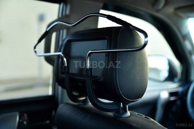 Toyota Land Cruiser Prado-15
