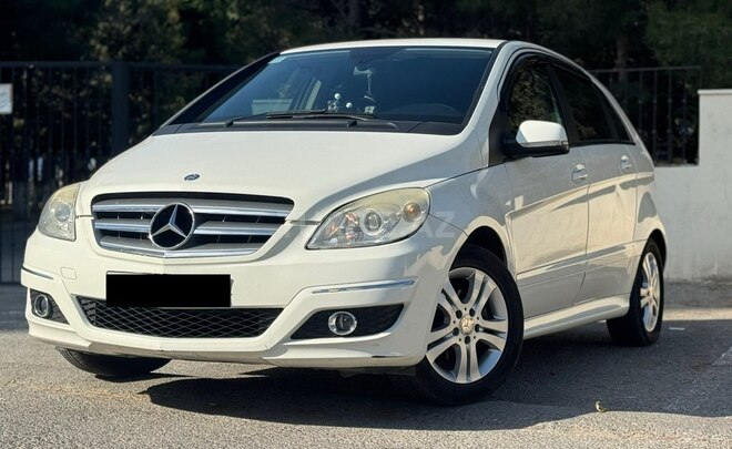 Mercedes B 180 2010, 150,000 km - 1.7 l - Bakı