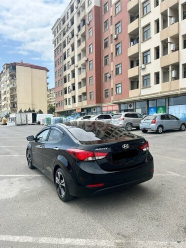 Hyundai Elantra 2015, 173,258 km - 1.6 л - Bakı