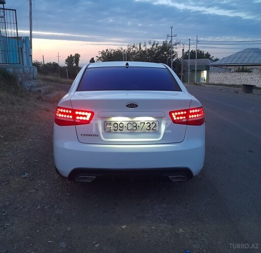 Kia Cerato 2012, 265,231 km - 1.6 l - Qazax