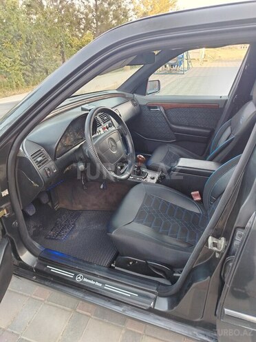 Mercedes C 200 1994, 312,218 km - 2.0 л - Şirvan