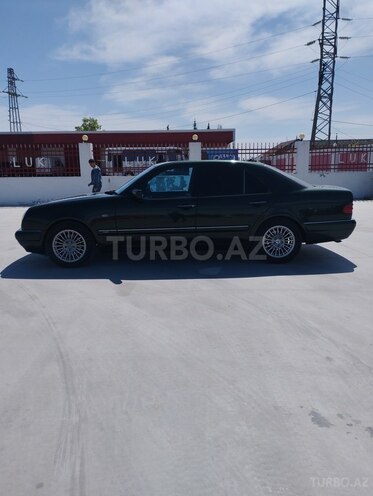 Mercedes E 240 1997, 350,000 km - 2.4 l - Sabirabad