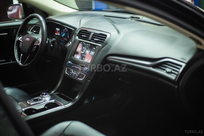 Ford Fusion (North America)-16