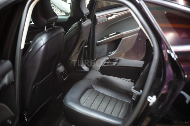 Ford Fusion (North America)-15