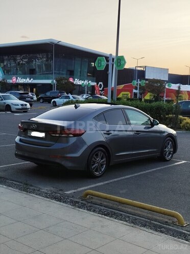 Hyundai Elantra 2018, 84,600 km - 2.0 l - Bakı