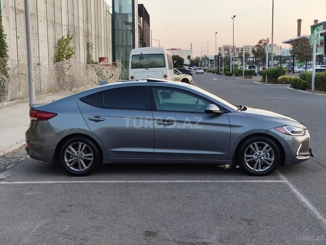 Hyundai Elantra 2018, 84,600 km - 2.0 l - Bakı
