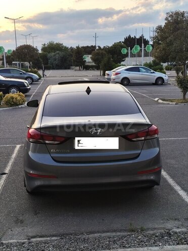 Hyundai Elantra 2018, 84,600 km - 2.0 l - Bakı