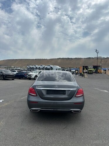 Mercedes E 220 d 2018, 165,000 km - 2.0 l - Bakı