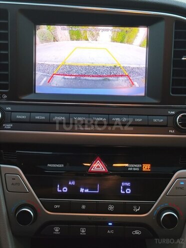 Hyundai Elantra 2018, 84,600 km - 2.0 l - Bakı
