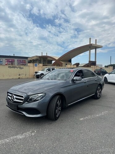 Mercedes E 220 d 2018, 165,000 km - 2.0 l - Bakı