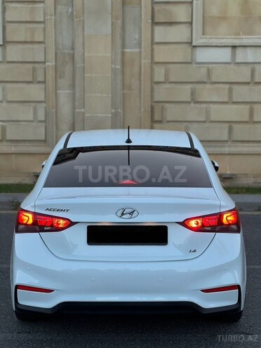 Hyundai Accent 2019, 129,900 km - 1.6 l - Bakı