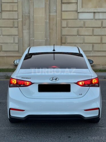 Hyundai Accent 2019, 129,900 km - 1.6 l - Bakı
