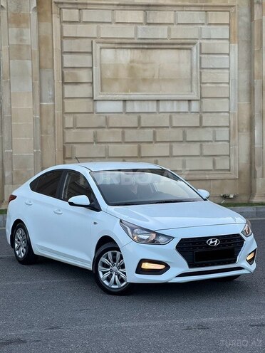 Hyundai Accent 2019, 129,900 km - 1.6 l - Bakı