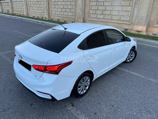Hyundai Accent 2019, 129,900 km - 1.6 l - Bakı