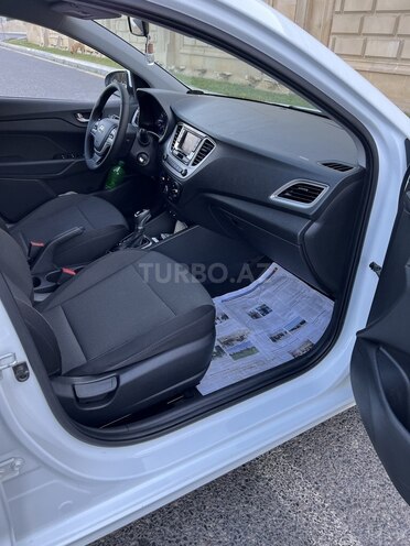 Hyundai Accent 2019, 129,900 km - 1.6 l - Bakı