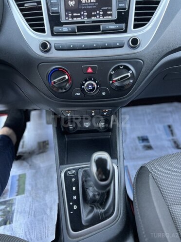 Hyundai Accent 2019, 129,900 km - 1.6 l - Bakı
