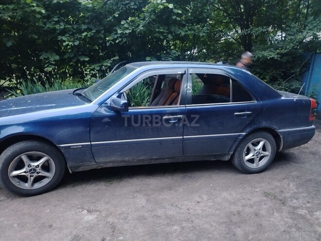 Mercedes C 220 1995, 100,000 km - 2.2 l - Göygöl