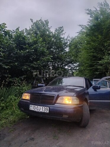 Mercedes C 220 1995, 100,000 km - 2.2 l - Göygöl