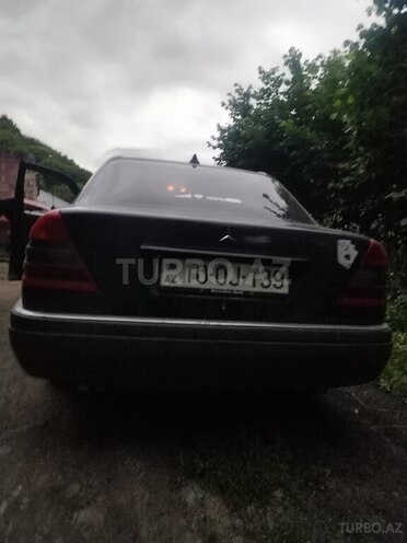 Mercedes C 220 1995, 100,000 km - 2.2 l - Göygöl