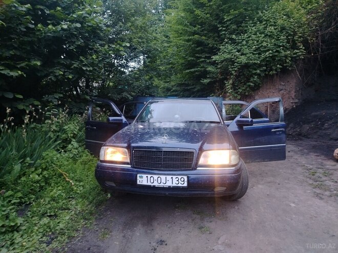 Mercedes C 220 1995, 100,000 km - 2.2 l - Göygöl
