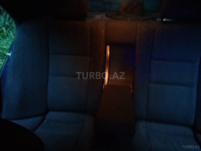 Mercedes C 220 1995, 100,000 km - 2.2 l - Göygöl