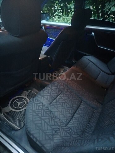 Mercedes C 220 1995, 100,000 km - 2.2 l - Göygöl
