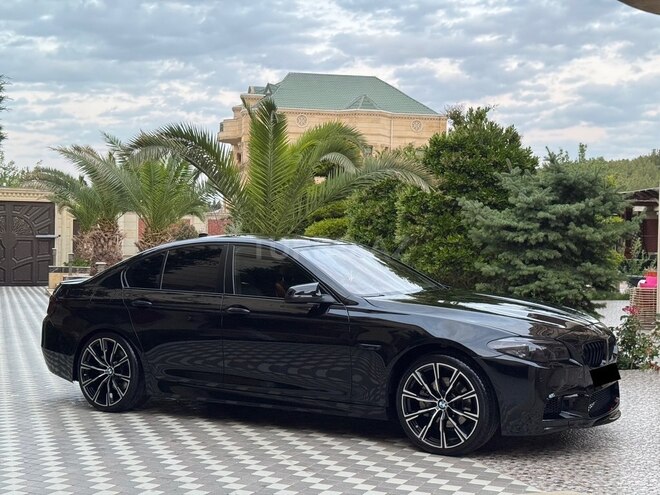 BMW 528-2