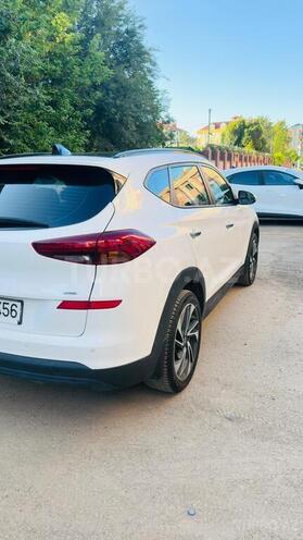 Hyundai Tucson-13