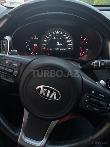 Kia Sorento-13