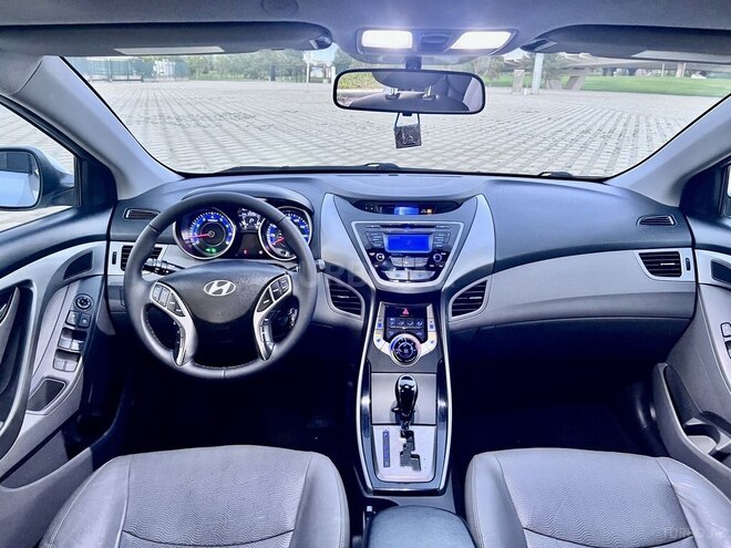 Hyundai Elantra 2013, 203,000 km - 1.8 l - Bakı