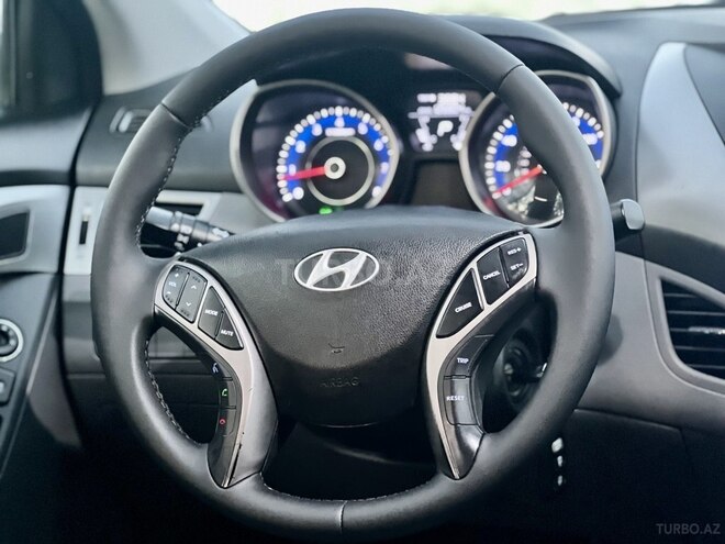 Hyundai Elantra 2013, 203,000 km - 1.8 l - Bakı