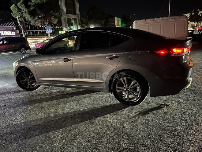 Hyundai Elantra 2017, 57,800 km - 2.0 l - Bakı