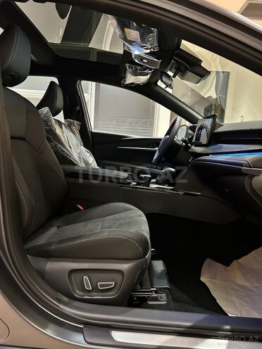 Toyota Camry-12