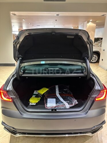Toyota Camry-18
