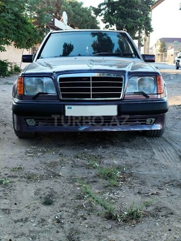 Mercedes E 220 1995, 200,000 km - 2.2 л - Bakı