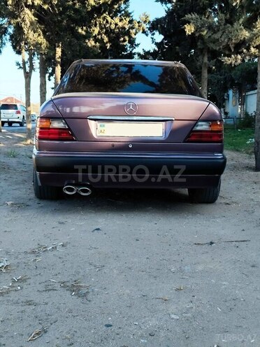 Mercedes E 220 1995, 200,000 km - 2.2 л - Bakı