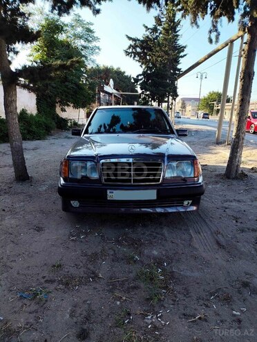 Mercedes E 220 1995, 200,000 km - 2.2 л - Bakı