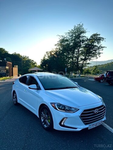 Hyundai Elantra 2018, 61,000 km - 2.0 l - Zaqatala